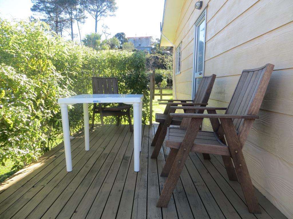 Big Bay Holiday Park Awhitu Værelse billede